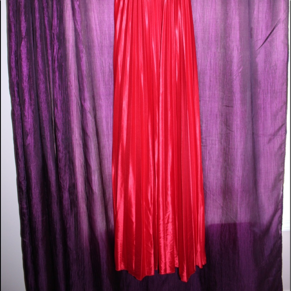 Red Prom Dress - Picture 5 of 6